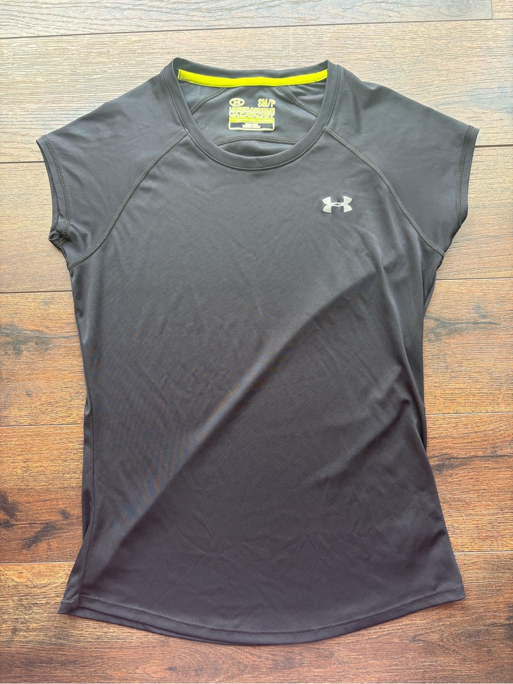 Under Armour Black Short-Sleeve Women's Performance Tee with Yellow Trim